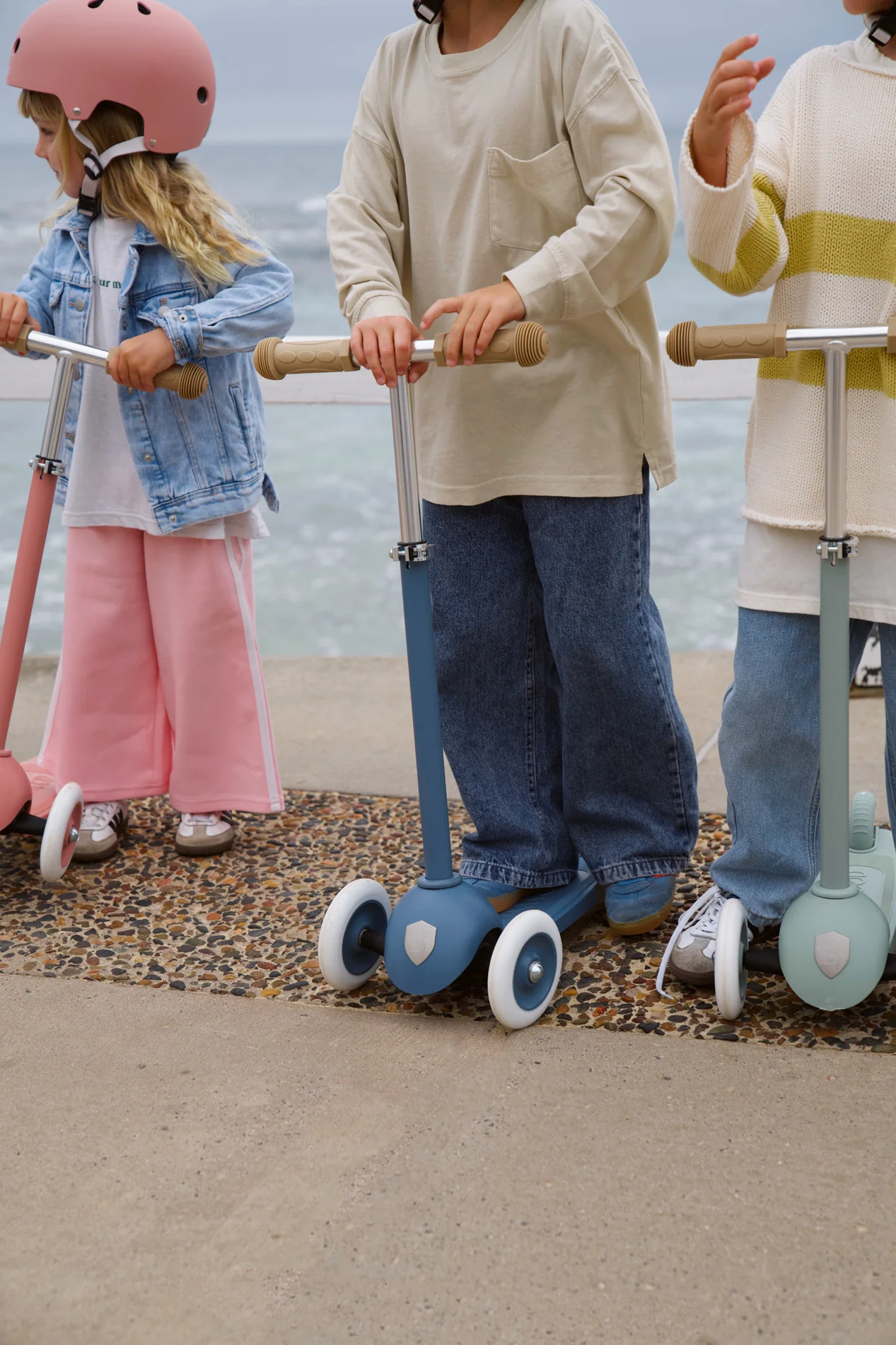 Banwood ECO Scooter - Deepsea - Image 2