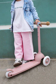 Banwood ECO Scooter - Dusty Rose - Image 2