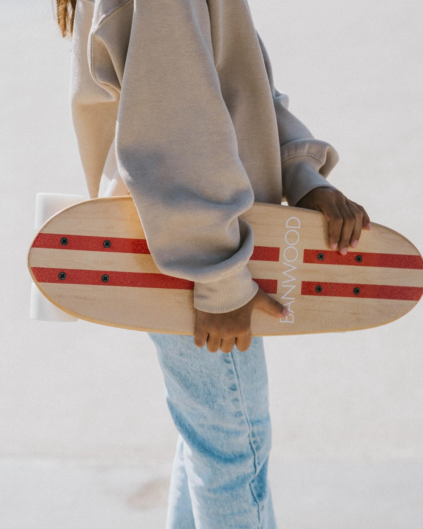 Banwood Skateboard - Red - Image 4