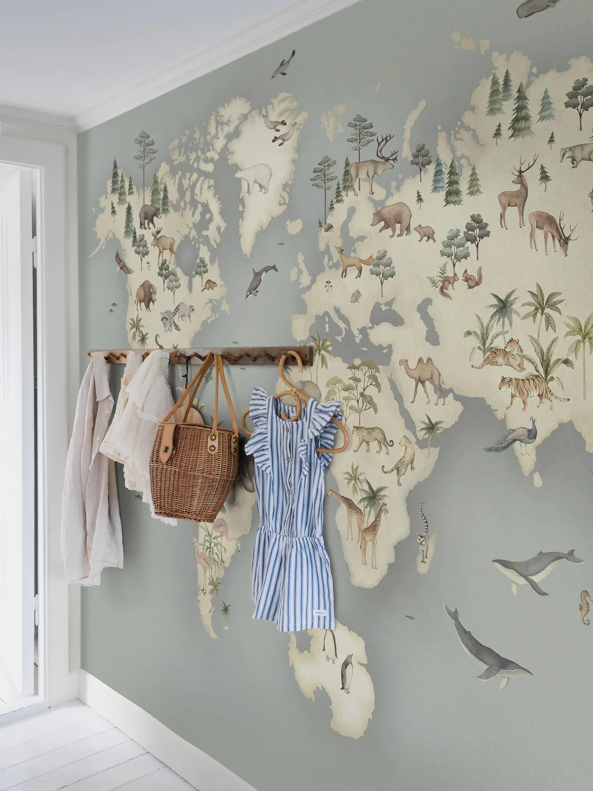 Borastapeter Wall Mural - Little Explorer - Image 4