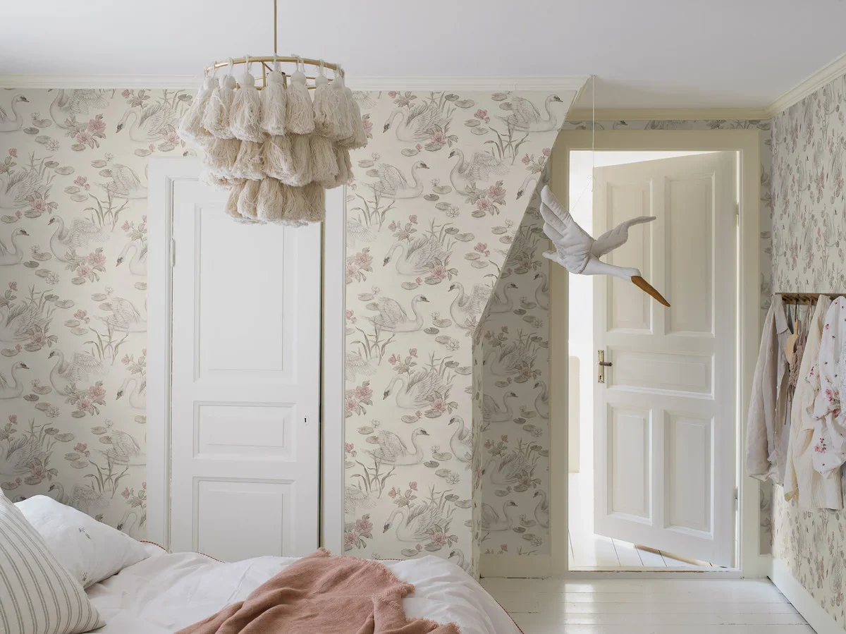 Borastapeter Wallpaper - Lily Swan Multi Colour - Image 5