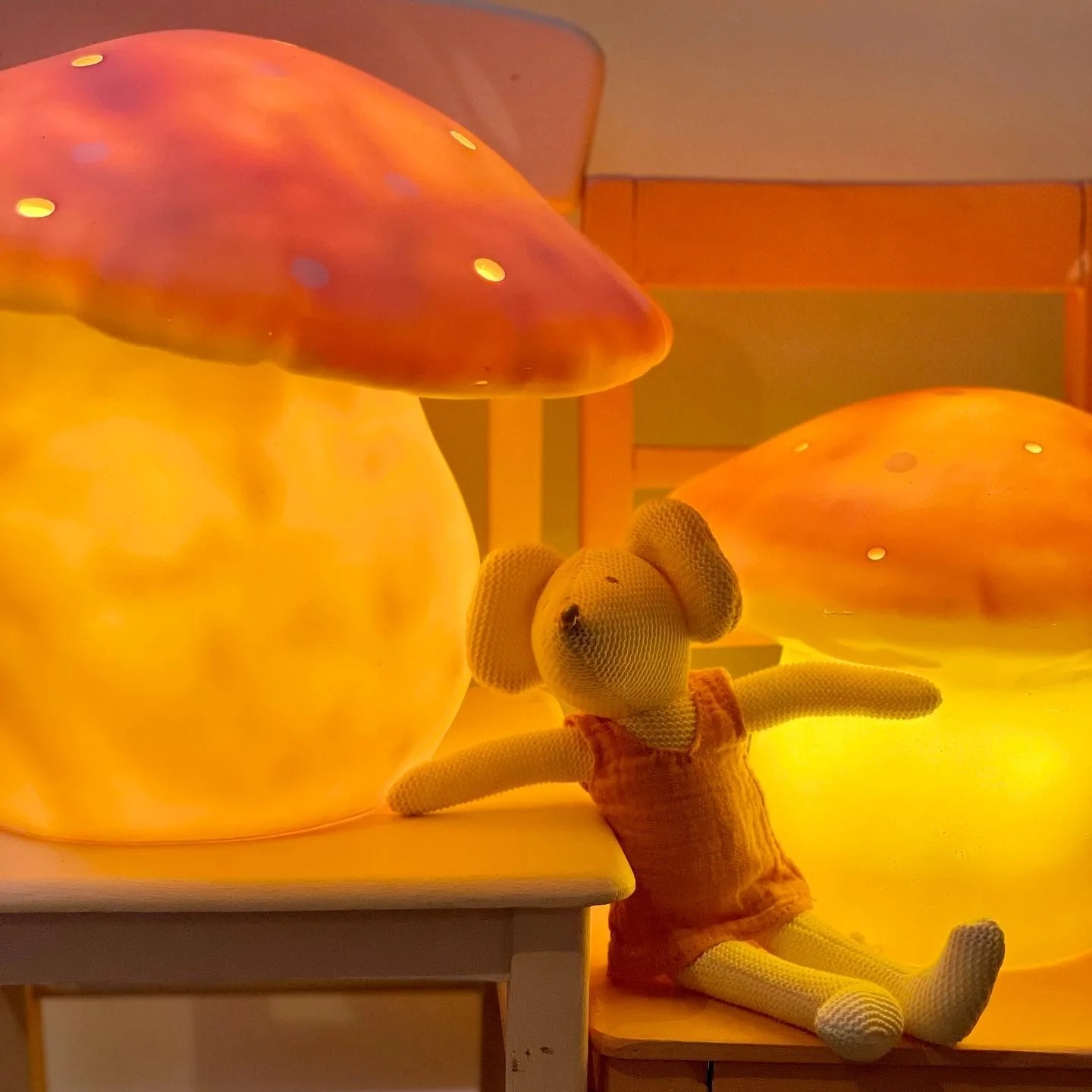 Heico Medium Mushroom Lamp - Red - Image 6