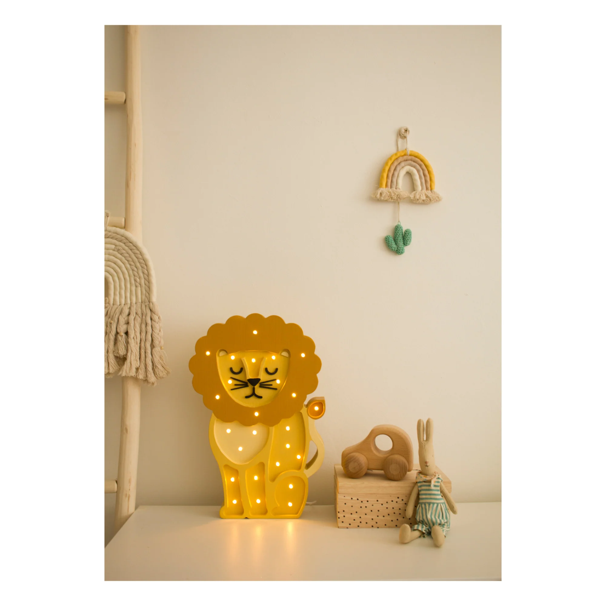 Little Lights Lion Lamp - Image 3