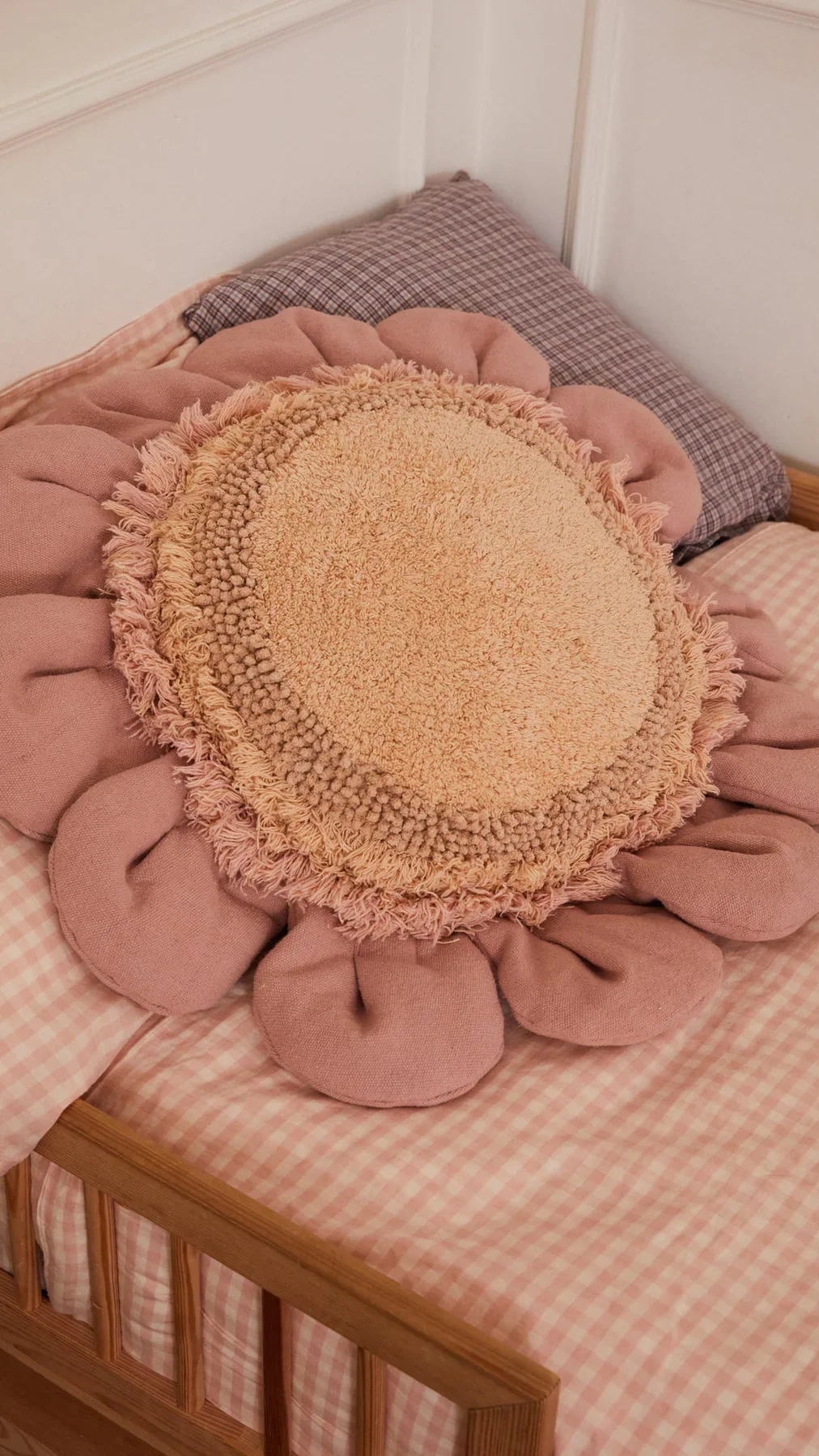 Lorena Canals Floor Cushion - Pink Daisy - Image 4