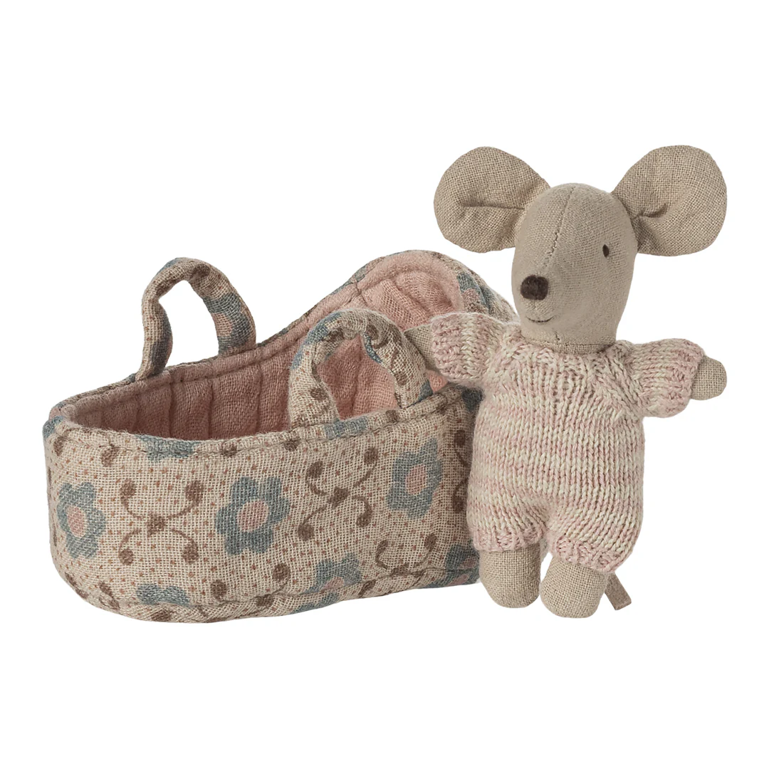 Maileg Carry Cot & Baby Mouse - Rose - Image 4