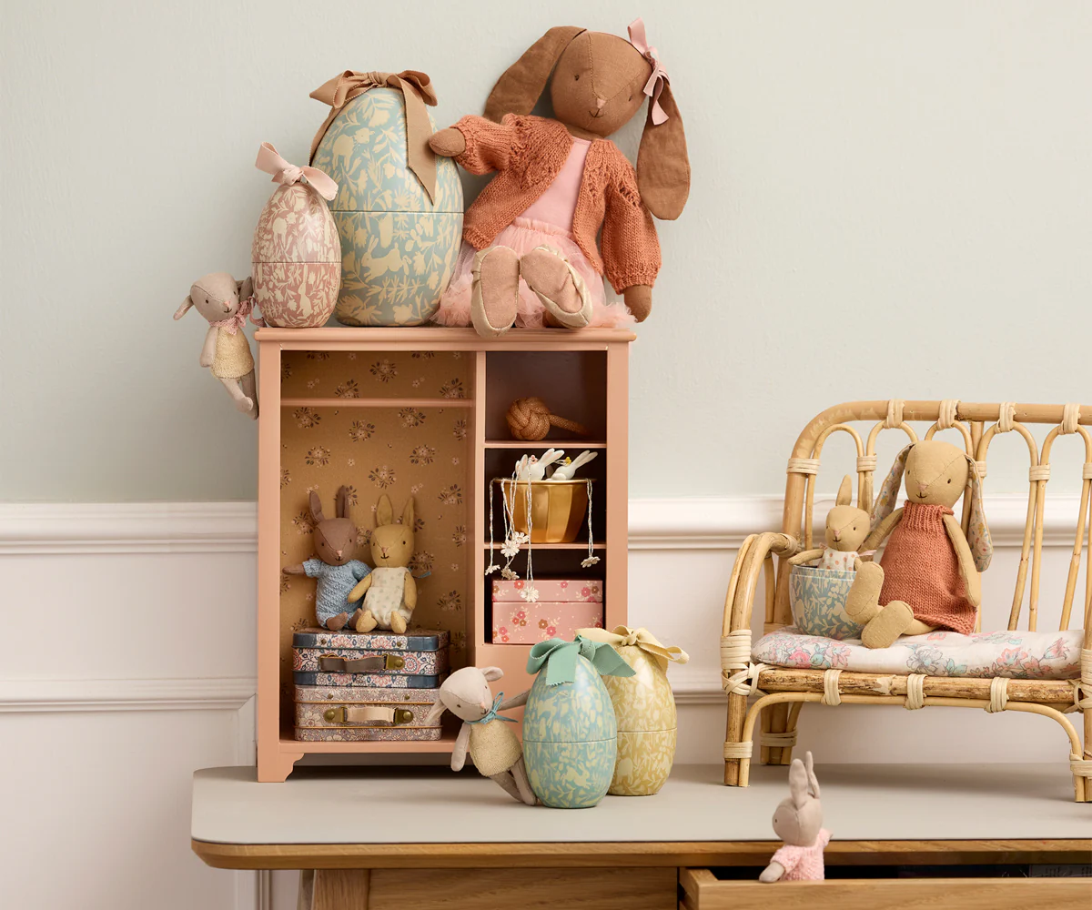 Maileg Easter Egg With Micro Small Lamb - Dusty Mint - Image 2