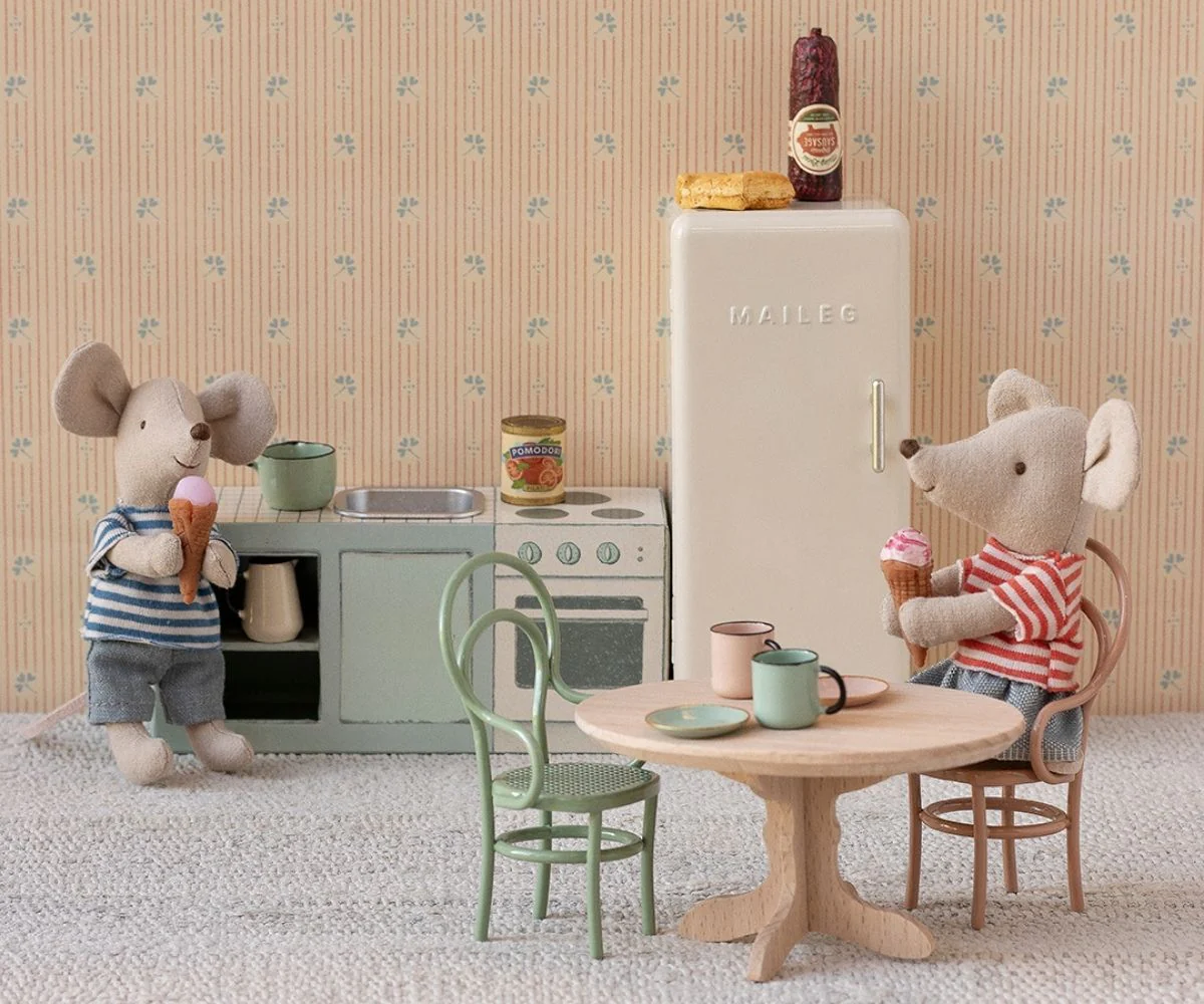 Maileg Mouse Fridge & Food - Image 3