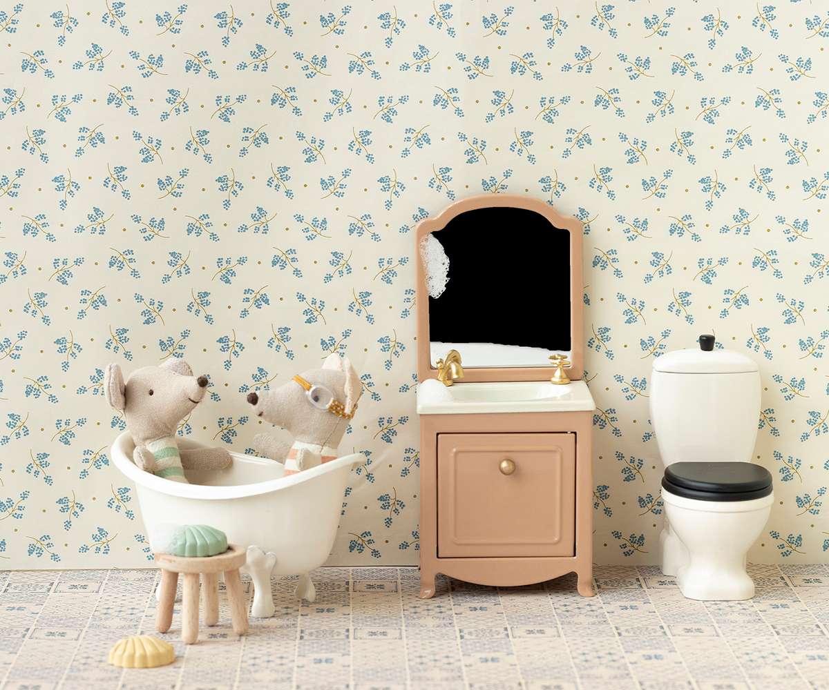 Maileg Mouse Sink Dresser With Mirror - Powder - Image 4
