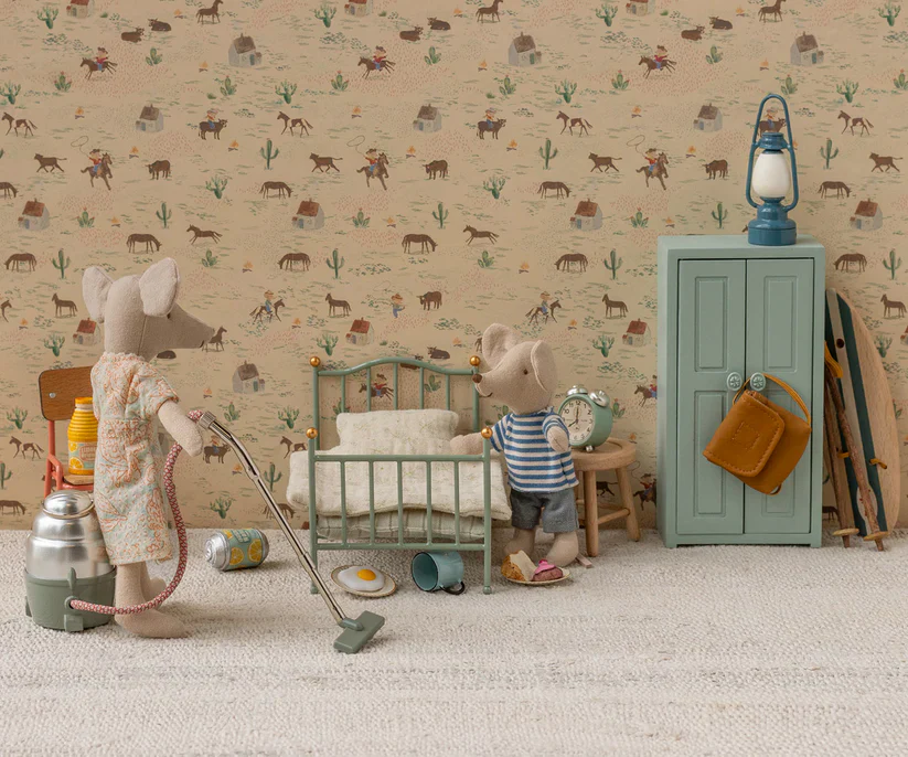 Maileg Vintage Mouse Bed - Mint - Image 2