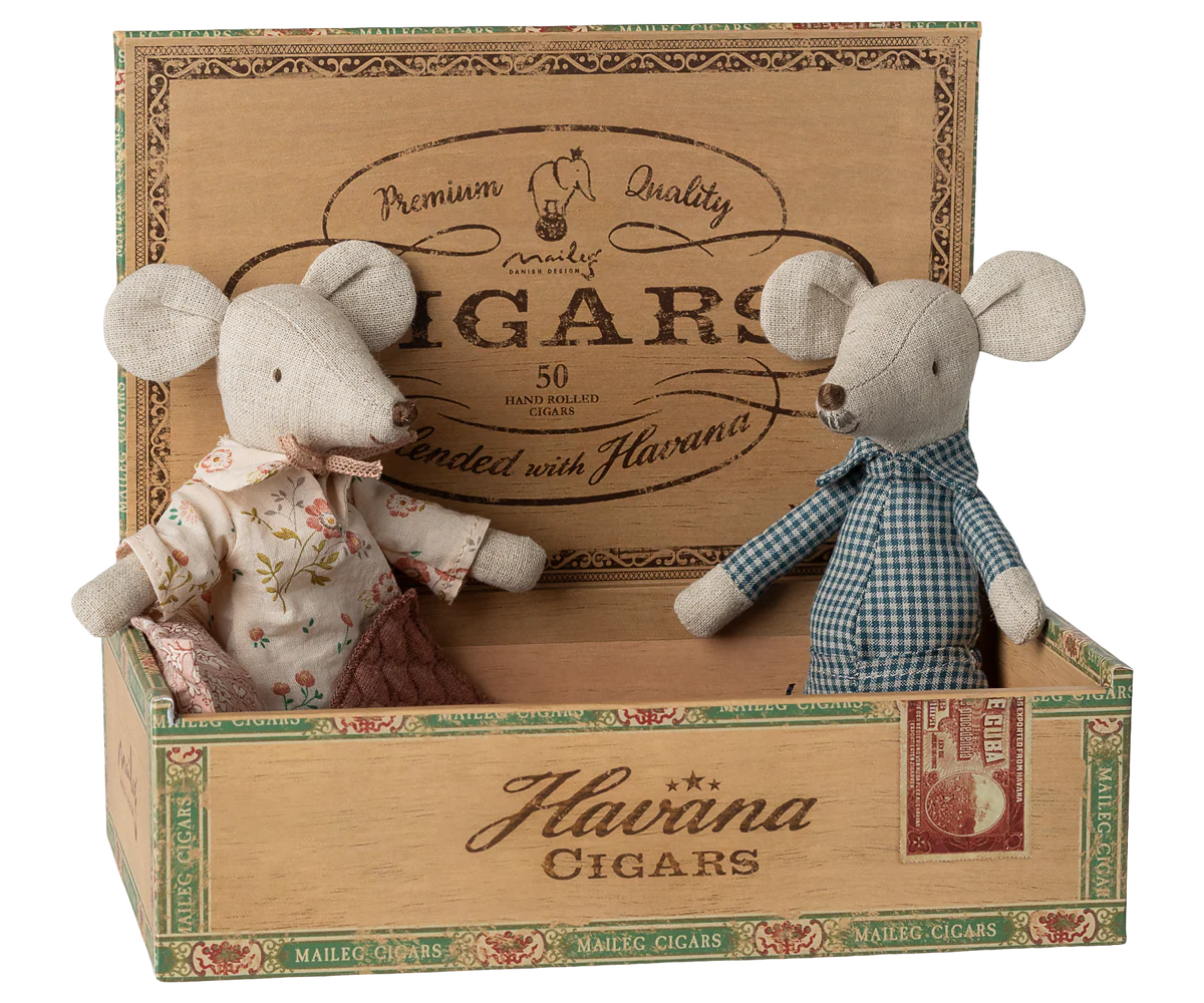 Maileg Mice in a Cigar Box - Grandparents - Image 2