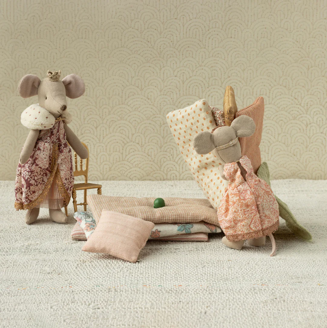 NEW Maileg Mouse Princess on the Pea - Big Sister - Image 5