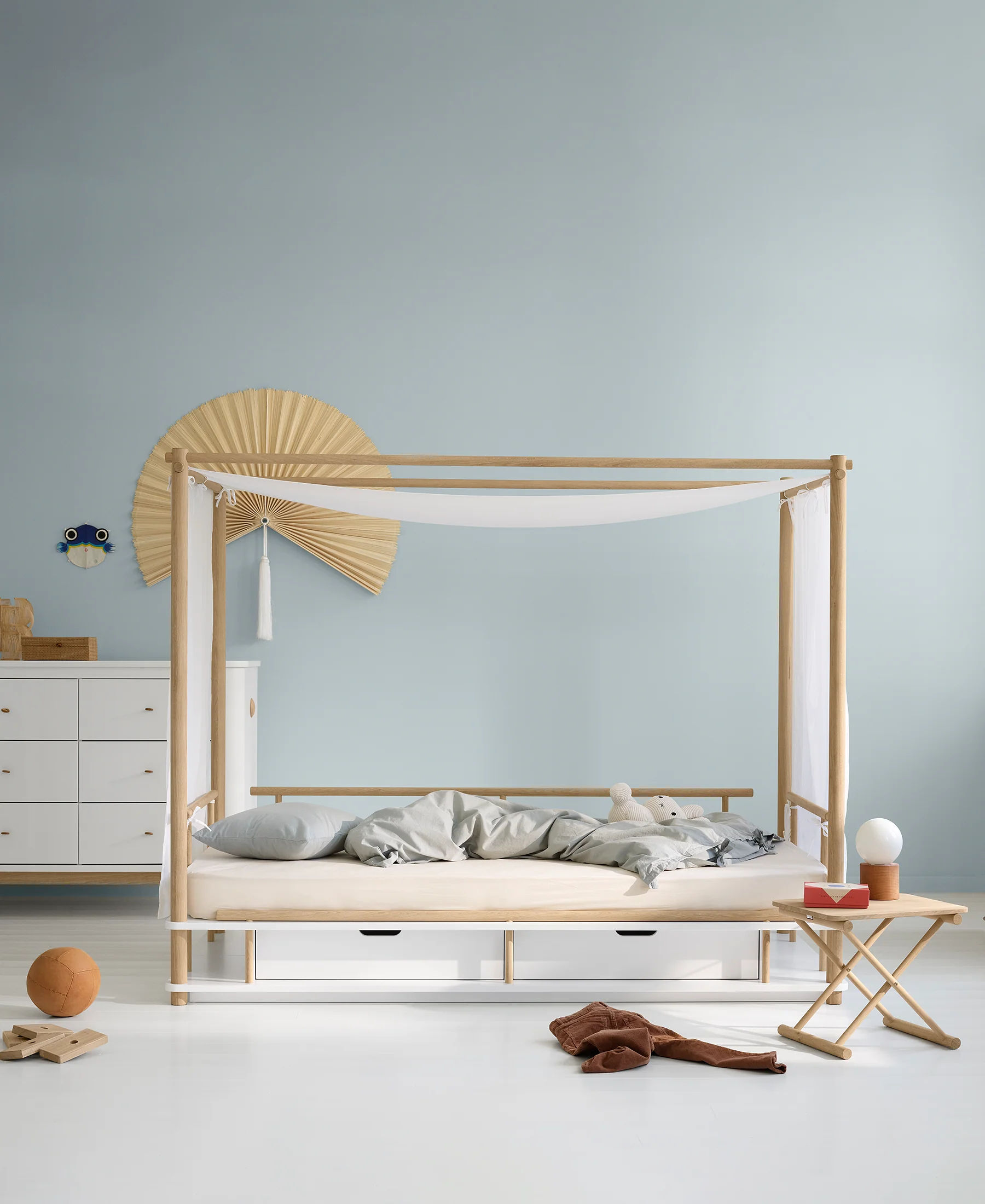 Oliver Furniture Camp Canopy Bed - White/Oak - Image 4