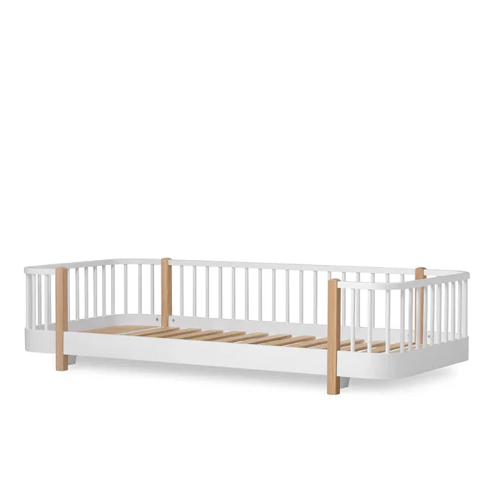 Oliver Furniture Wood Floor Bed - White/Oak - Image 3