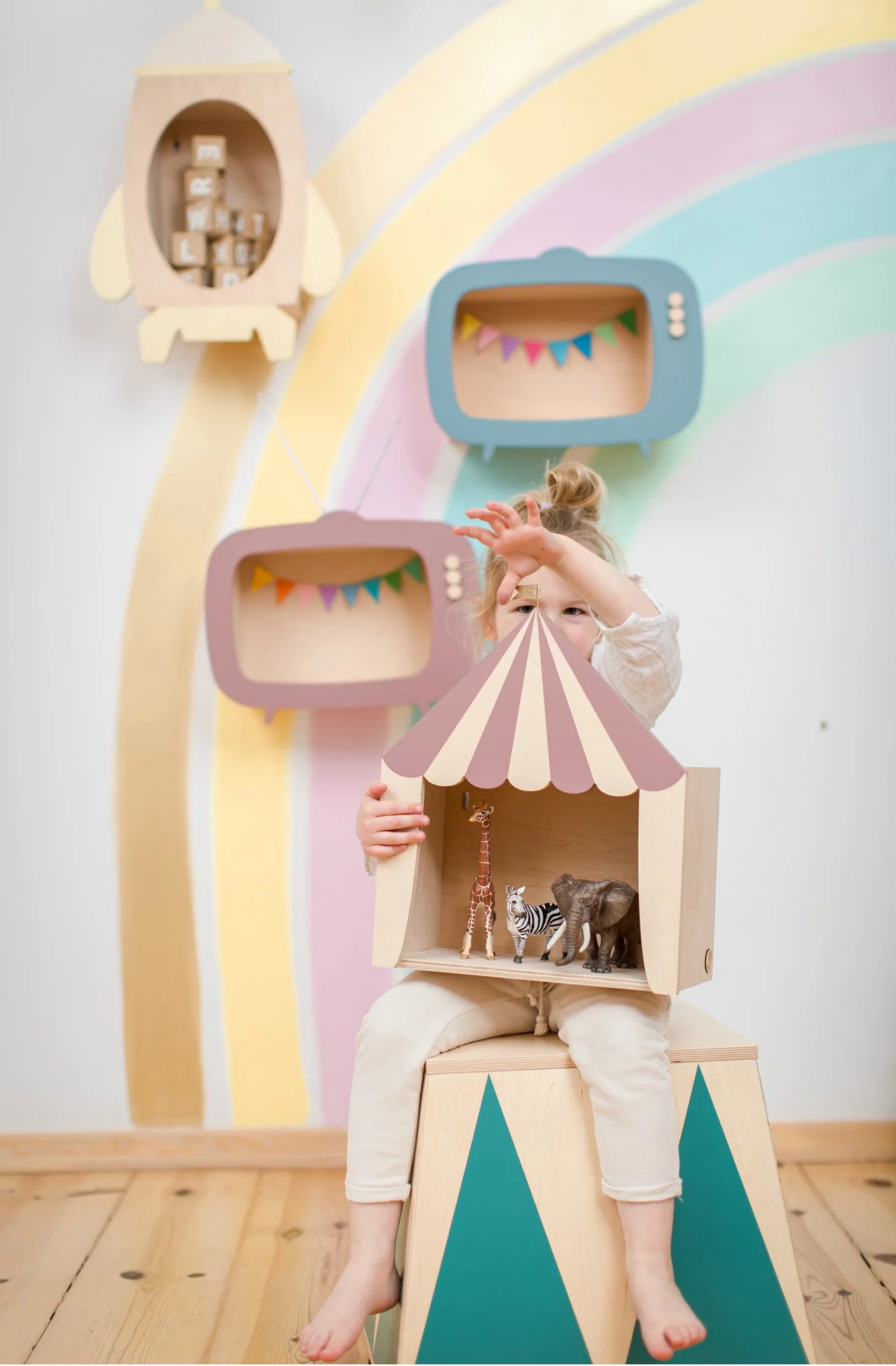 Up Warsaw Circus Wooden Shelf - Dusty Pink - Image 10