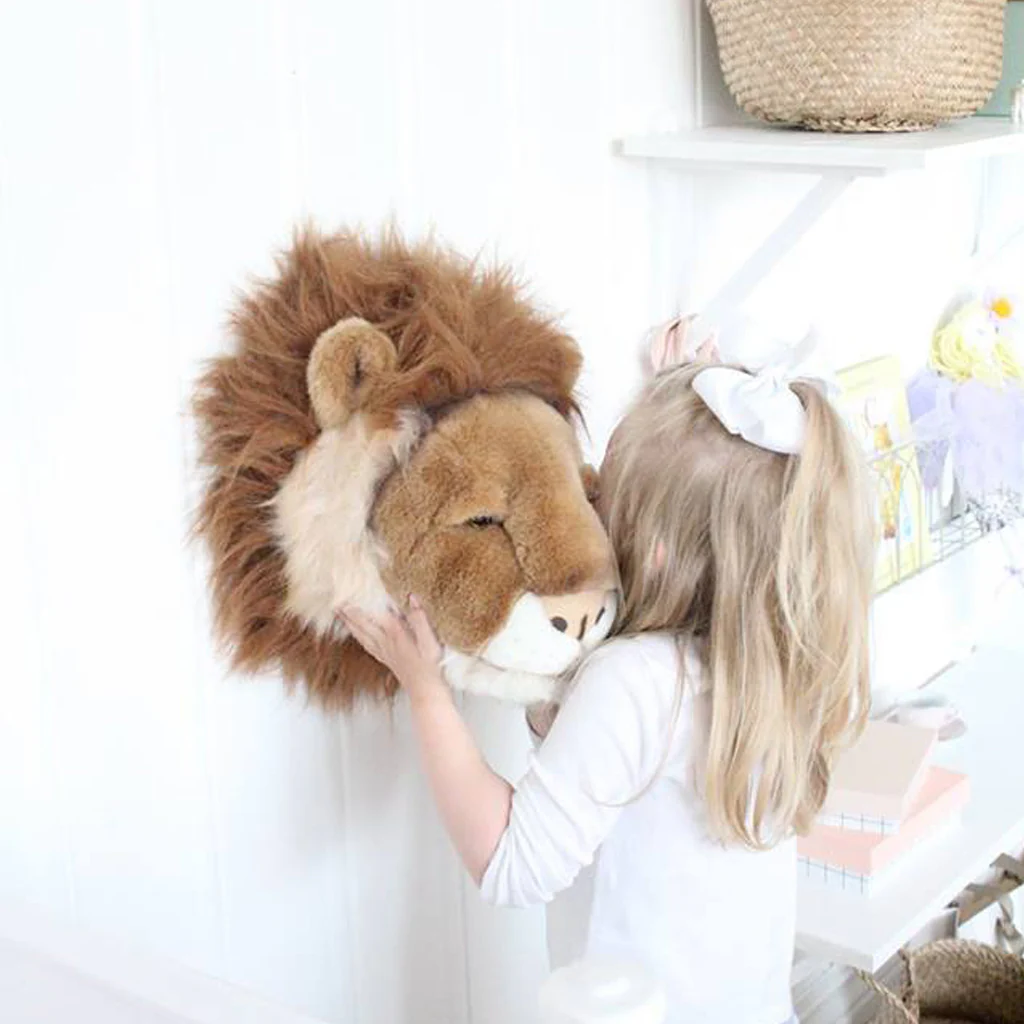 Wild & Soft Wall Toy - Cesar The Lion - Image 3