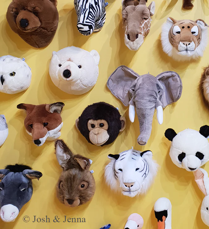 Wild & Soft Wall Toy - Ruby The Giraffe - Image 4
