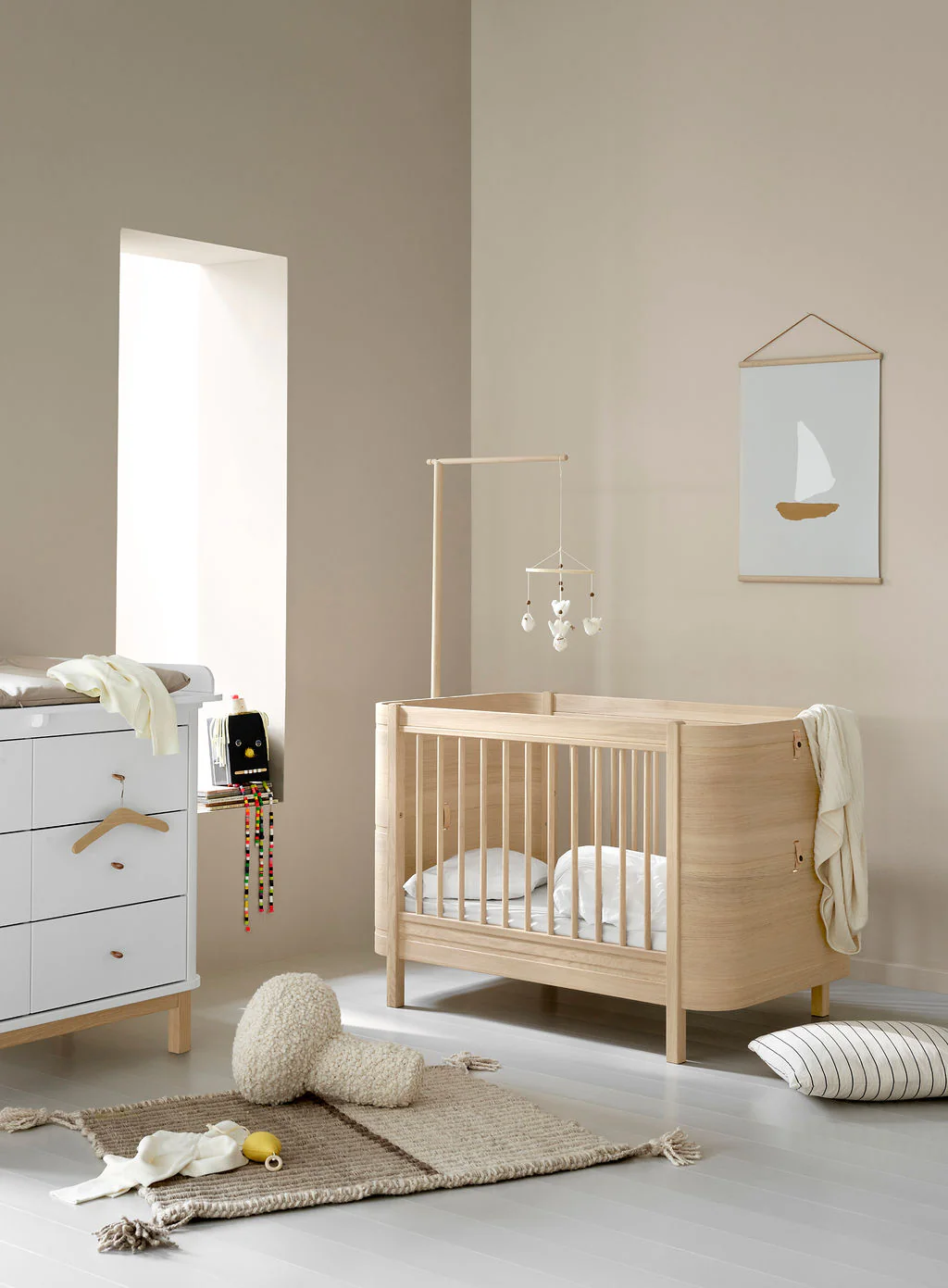 Wood Mini+ Cot Bed Excl. Junior Kit - Oak - Image 3