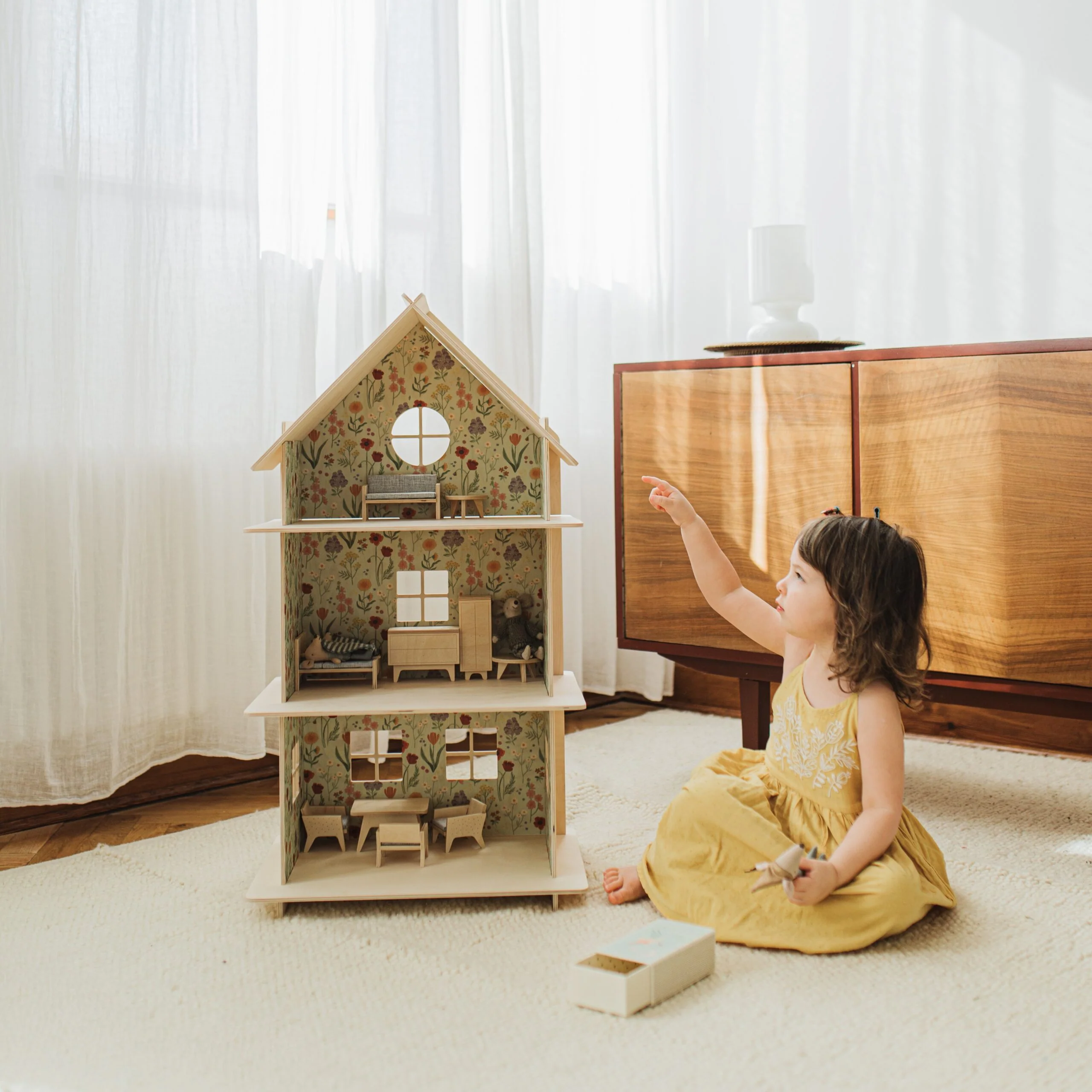 Large Wooden Dollhouse - Meadow - Image 4