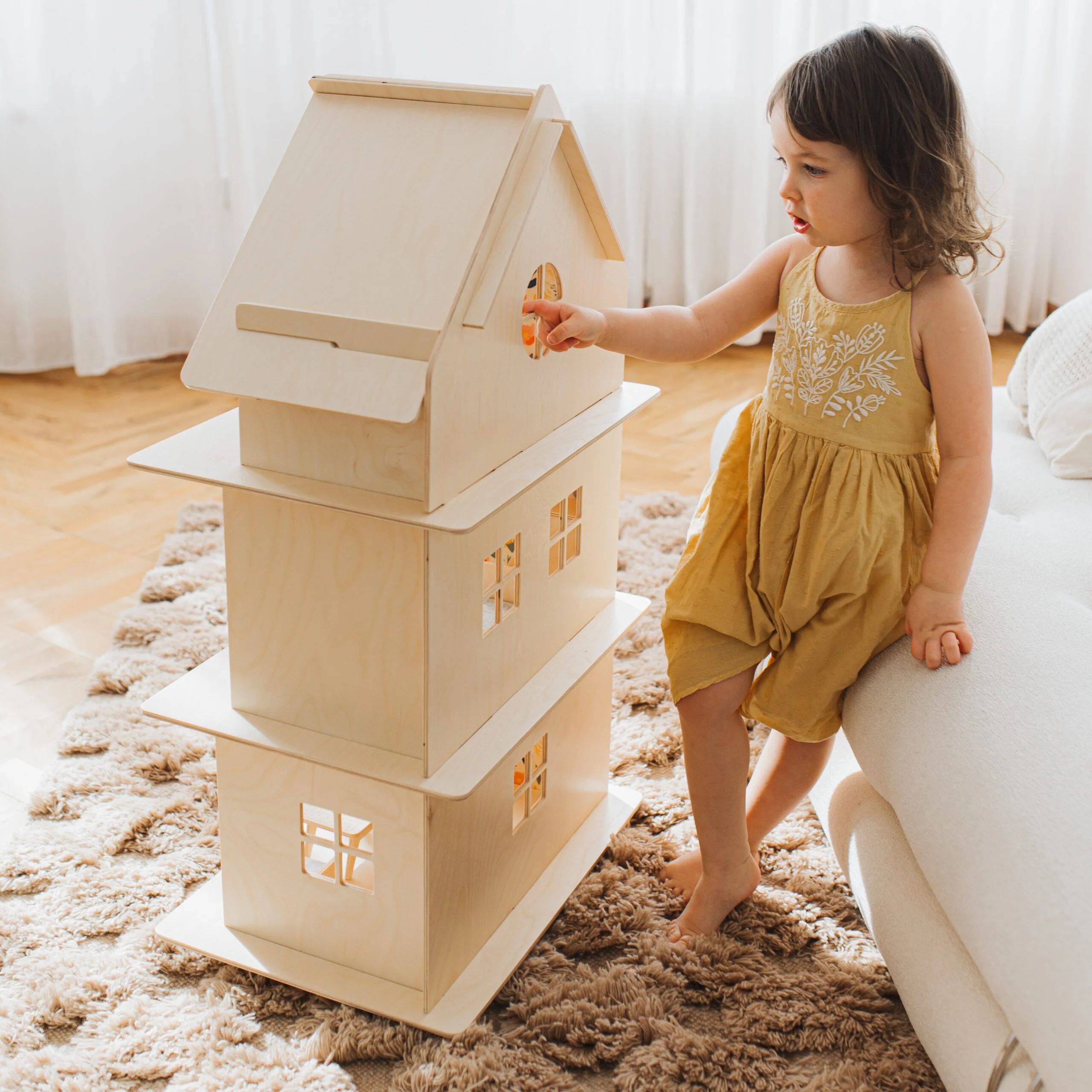 Large Wooden Dollhouse - Meadow - Image 9